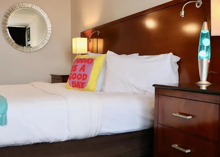 The Retro Hotel